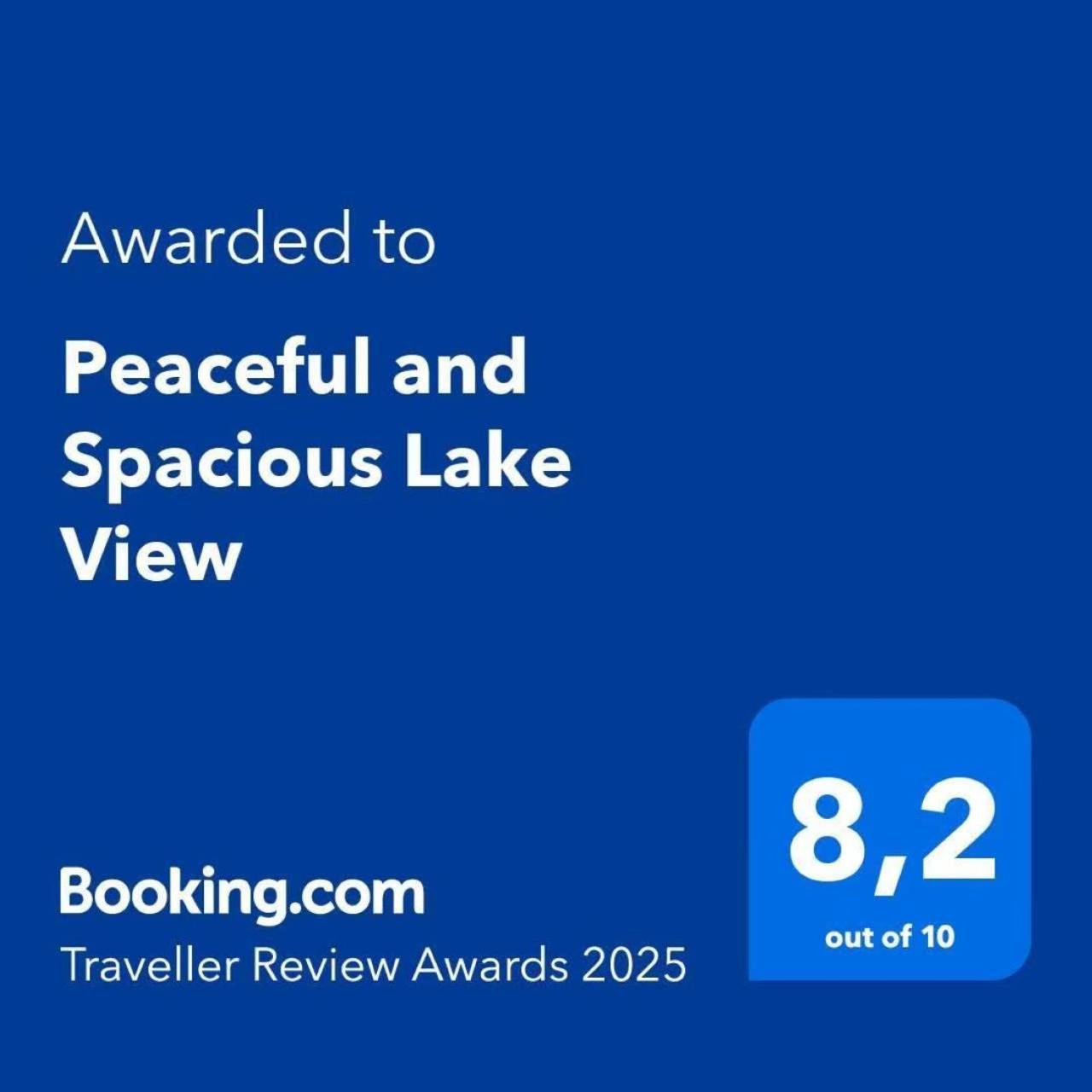 Peaceful And Spacious Lake View West Kelowna Buitenkant foto